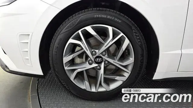 Hyundai Sonata 2022 — Фото 4/20