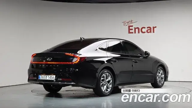 Hyundai Sonata 2022 — Фото 2/20