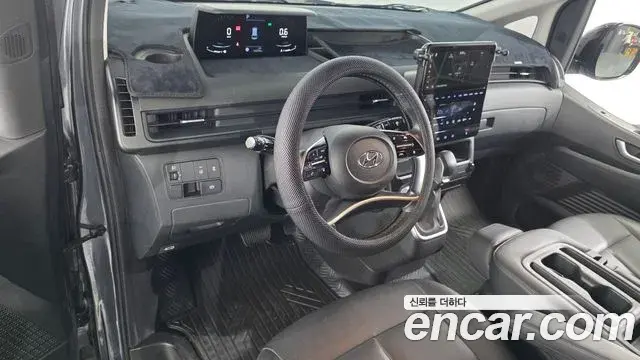 Hyundai Staria 2024 — Фото 7/20