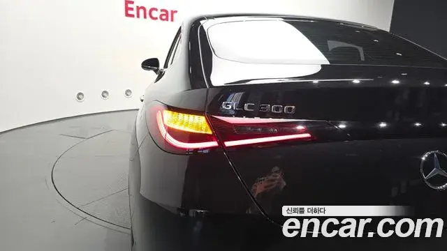 Mercedes-Benz GLC-Class 2025 — Photo 14/37