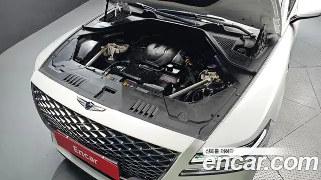 Genesis GV80 2023 — ფოტო 16/20