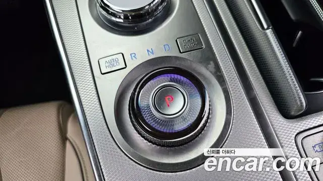 Genesis GV80 2023 — ფოტო 14/20
