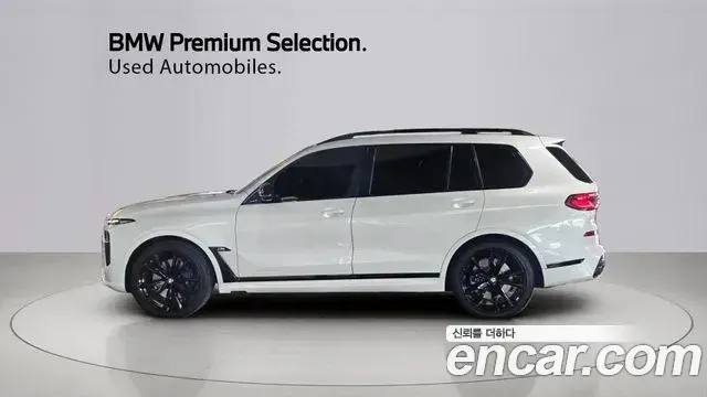 BMW X7 2023 — Фото 11/20