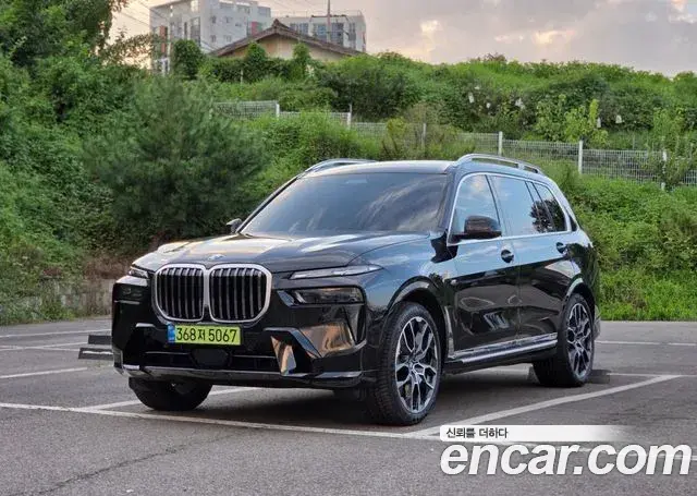 BMW X7 2026 — Фото 10/20