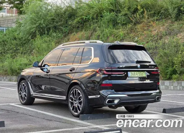 BMW X7 2026 — Фото 1/20