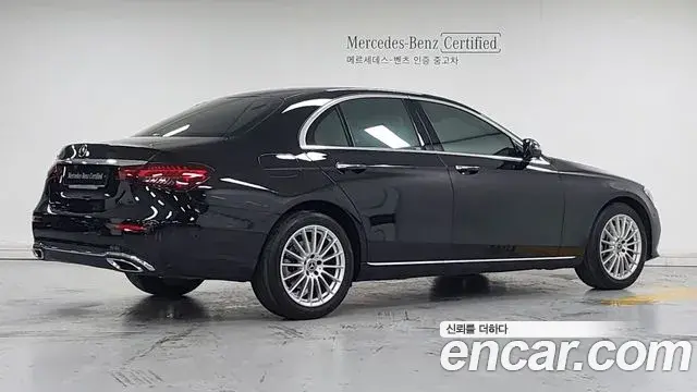 Mercedes-Benz E-Class 2021 — Фото 1/20