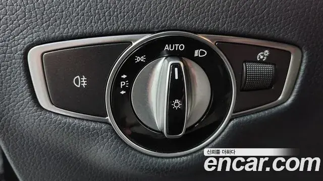 Mercedes-Benz E-Class 2021 — Фото 18/20