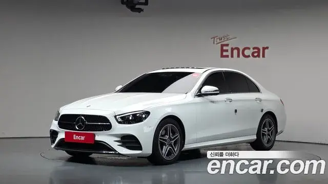 Mercedes-Benz E-Class 2023 — Фото 1/20