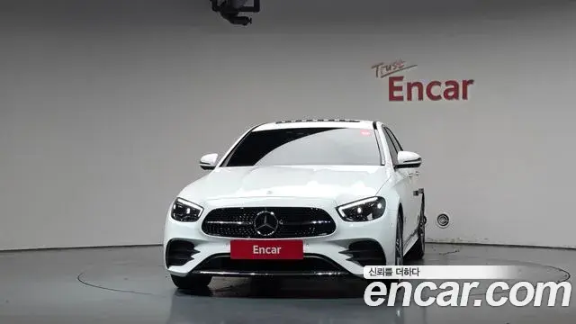 Mercedes-Benz E-Class 2023 — Фото 3/20
