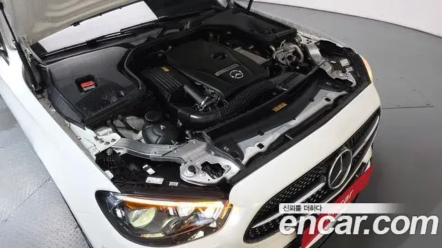 Mercedes-Benz E-Class 2023 — Фото 6/20