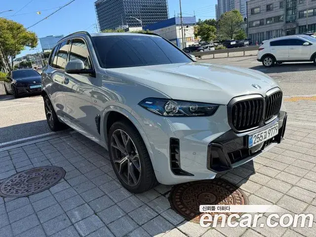 BMW X5 2026 — Фото 1/5