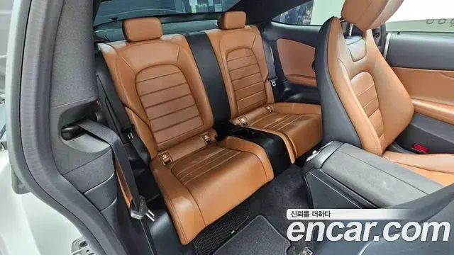 Mercedes-Benz C-Class 2019 — Фото 11/20