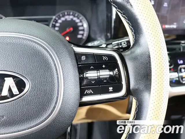 Kia Sorento 2020 — Фото 6/20