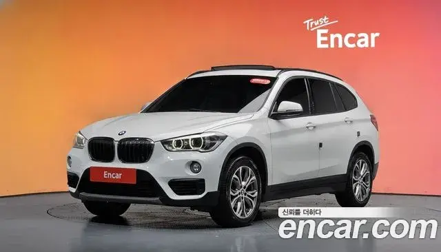 BMW X1 2019 — Фото 1/20