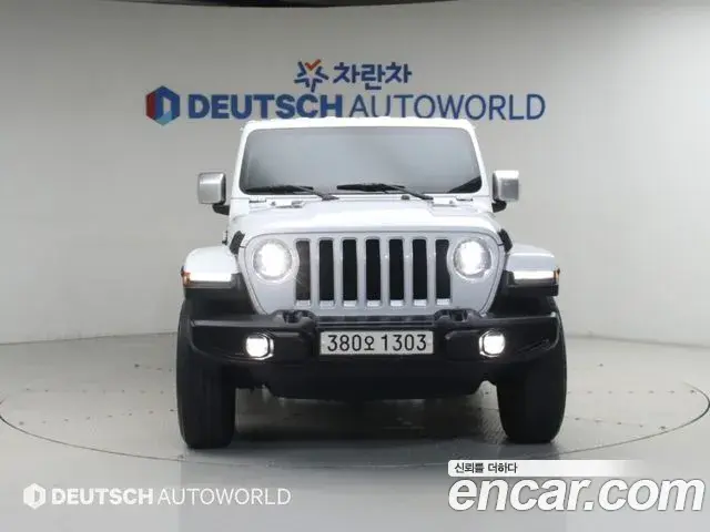 Jeep Wrangler 2020 — Фото 2/20