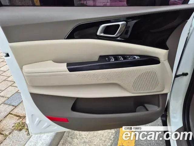 Kia Carnival 2020 — Фото 6/20