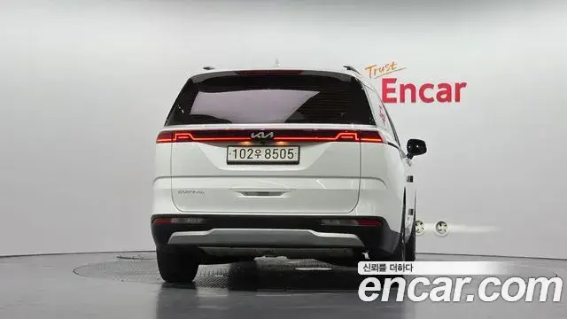 Kia Carnival 2022 — Фото 4/20