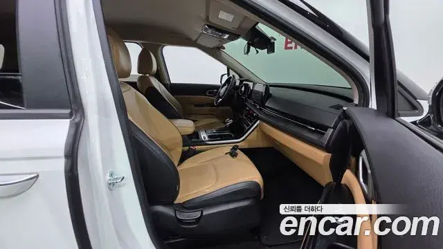 Kia Carnival 2022 — Фото 10/20