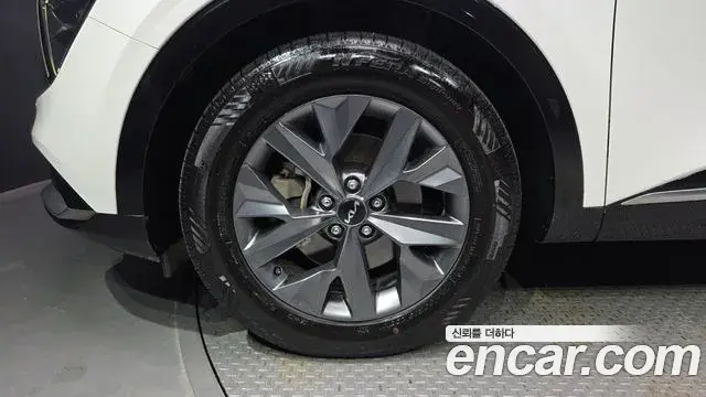 Kia Sportage 2022 — Şəkil 23/32