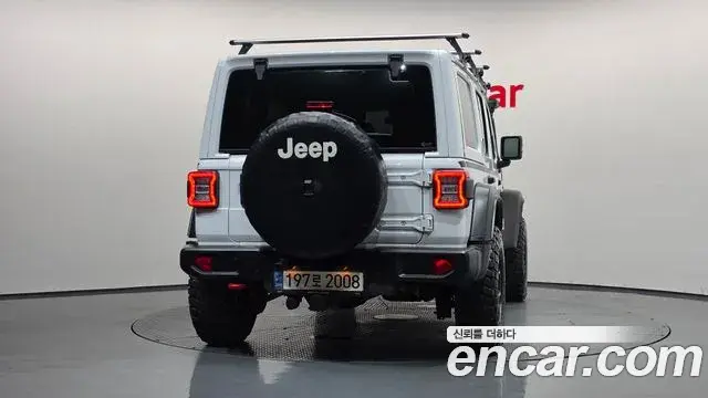 Jeep Wrangler 2021 — Фото 4/20