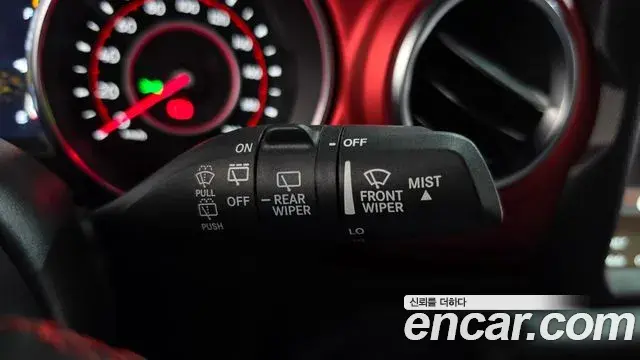 Jeep Wrangler 2021 — Фото 19/20