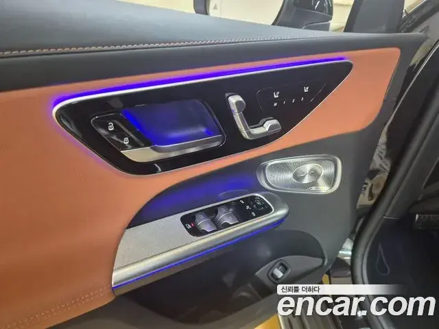 Mercedes-Benz GLC-Class 2023 — Фото 15/16
