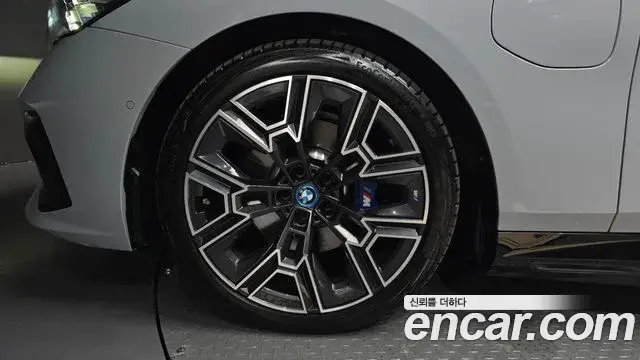BMW 5 Series 2024 — Photo 5/20