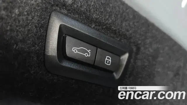 BMW 5 Series 2024 — Photo 20/20