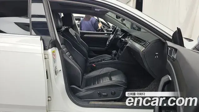 Volkswagen Arteon 2019 — Photo 14/37