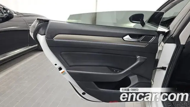 Volkswagen Arteon 2019 — Photo 18/37