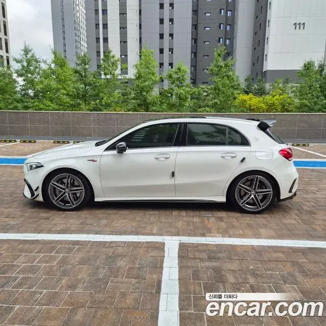 Mercedes-Benz A-Class 2021 — Фото 1/13