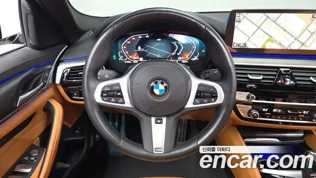 BMW 5 Series 2023 — Фото 13/20
