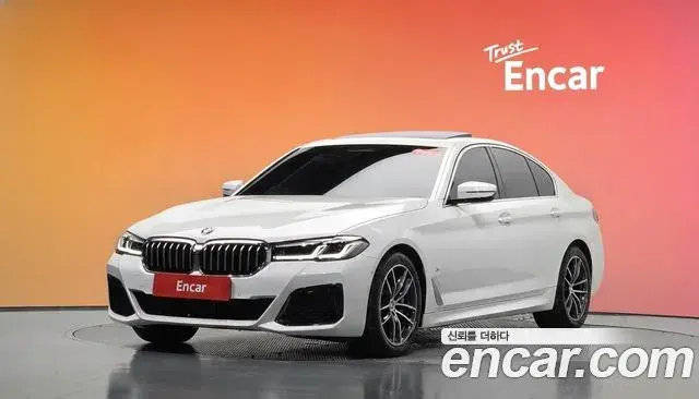 BMW 5 Series 2023 — Фото 1/20