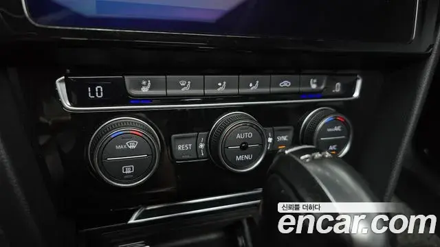 Volkswagen Arteon 2019 — ფოტო 24/31