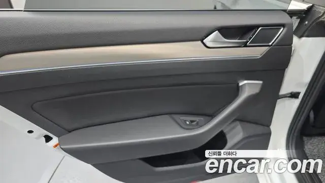 Volkswagen Arteon 2019 — ფოტო 15/31