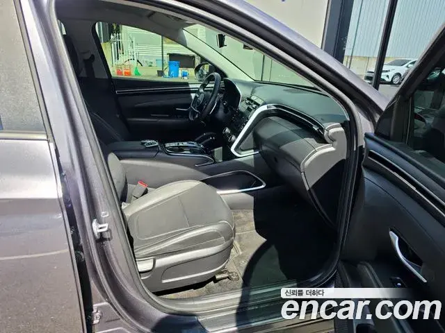 Hyundai The New Tucson 2023 — Фото 12/20