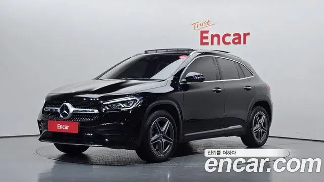 Mercedes-Benz GLA-Class 2022 — Фото 1/20