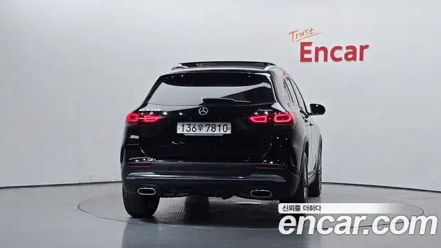 Mercedes-Benz GLA-Class 2022 — Фото 4/20