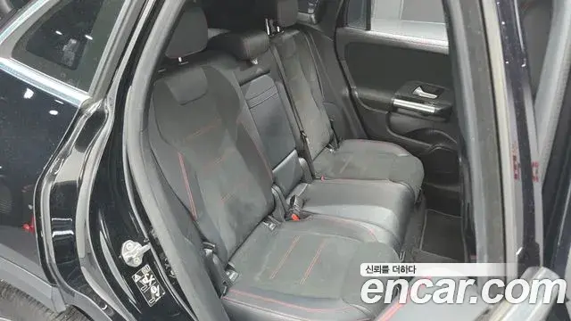 Mercedes-Benz GLA-Class 2022 — Фото 12/20