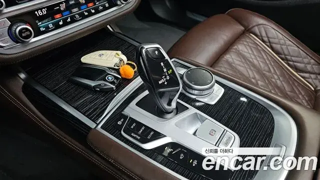 BMW 7 Series 2021 — Фото 9/20