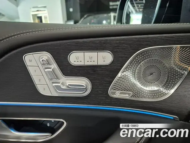 Mercedes-Benz GLE-Class 2026 — Фото 15/20