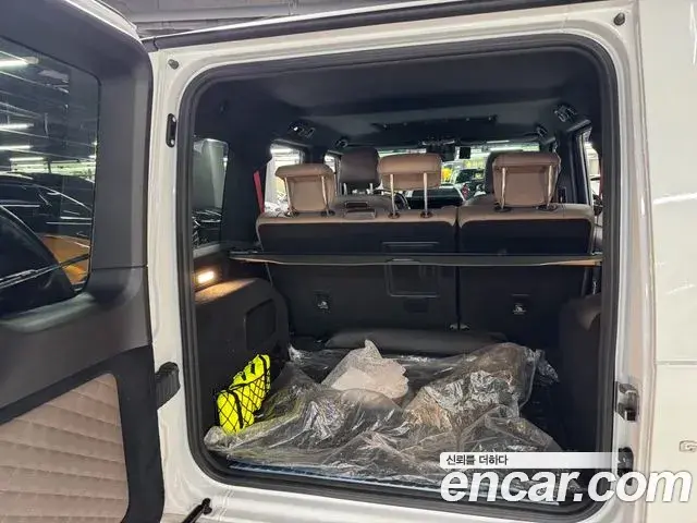 Mercedes-Benz G-Class 2023 — Фото 15/16