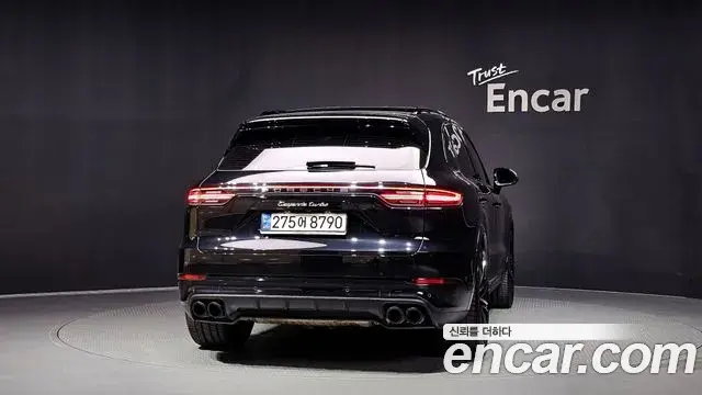 Porsche Cayenne 2021 — Фото 4/20