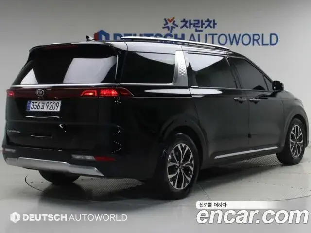 Kia Carnival 2021 — Фото 1/20