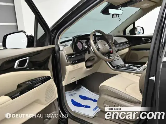 Kia Carnival 2021 — Фото 11/20