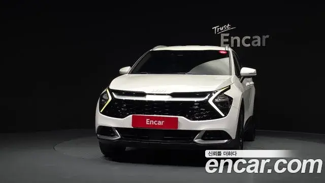 Kia Sportage 2021 — Фото 2/20