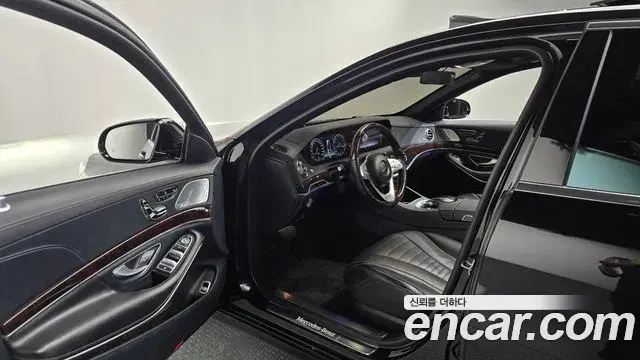 Mercedes-Benz S-Class 2018 — Фото 10/20