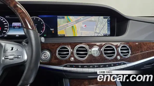 Mercedes-Benz S-Class 2018 — Фото 12/20