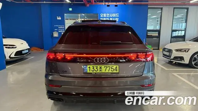 Audi Q7 2025 — Фото 3/20
