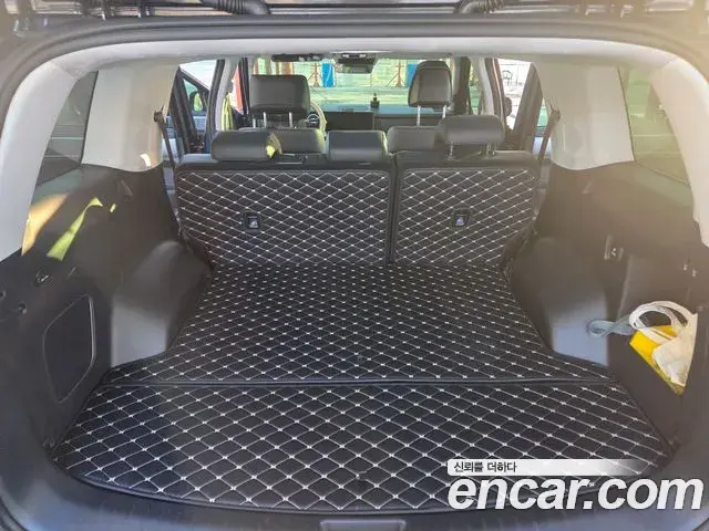 Hyundai Santa Fe 2025 — Фото 10/10